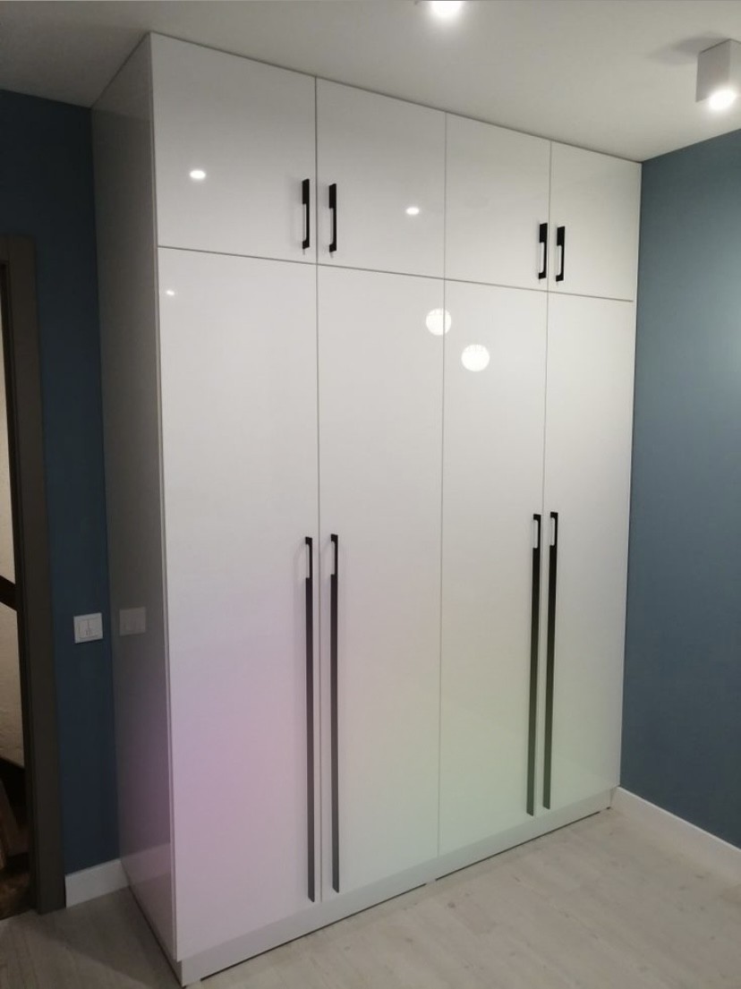 wardrobe 2